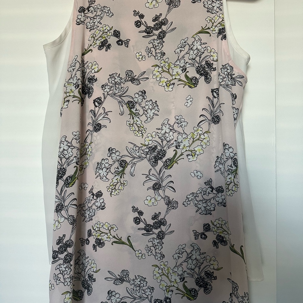 Cute flowery top
